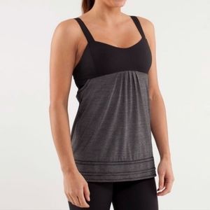 Lululemon Back on Track Black & Gray; Built in Bra; Drawcord Bottom Tank Size 6